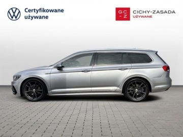 Volkswagen Passat B8 Variant 2.0 TDI BlueMotion SCR 190KM 2019 Volkswagen Passat TDI 190KM Highline R-Line Panorama Kam. 360 Keyless, zdjęcie 1
