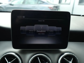 Mercedes CLA C117 Coupe Facelifting 1.6 200 156KM 2018 Mercedes CLA 200, Salon Polska, Automat, VAT 23%, zdjęcie 11