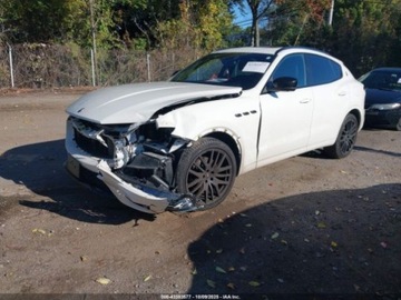 Maserati Levante 2021 Maserati Levante 2021 3.0l 3.0 Benzyna 345KM, zdjęcie 1