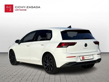 Volkswagen Golf VIII Variant 1.5 eTSI 150KM 2023 Volkswagen Golf 1.5eTSI 150KM Life DSGKameraKeyLessACCNiski PrzebiegASOFV23, zdjęcie 2