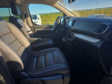 Toyota Proace II Furgon Medium 2.0 D-4D 177KM 2023 Toyota PROACE VERSO 2.0 D4-D Long VIP PROACE VERSO, zdjęcie 8