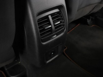 Ford Kuga III SUV Plug-In 2.5 Hybrid 190KM 2023 Ford Kuga HEV full LED virtual cocpit navi klima, zdjęcie 33