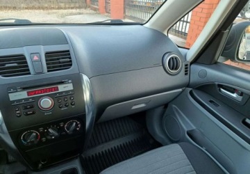 Suzuki SX4 I Hatchback Facelifting 1.6 VVT 120KM 2013 Suzuki SX4 1.6 Premium 4X4 1.6 Benzyna 120KM, zdjęcie 31