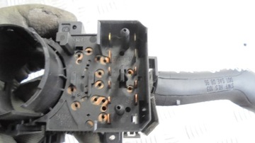 ПЕРЕКЛЮЧАТЕЛЬ ПОВОРОТОВ OCTAVIA I 8L0953513G