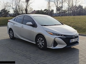 Toyota Prius IV 2021 Toyota Prius 1.8 177KM Hybryda plug in 2021r