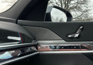 BMW Seria 7 G70 2023 BMW Seria 7 740d 285 KM xDrive M PRO Hak Led ACC Navi Shadow-Line Salon Po, zdjęcie 16