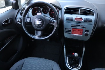Seat Altea XL 2.0 TDI 140KM 2007 Seat Altea XL 2.0 TDI, Klima, Klimatronic, zdjęcie 6
