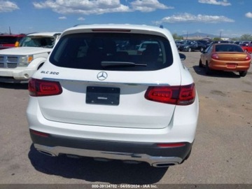 Mercedes GLC C253 2021 Mercedes-Benz GLC 2021r, 300, 2.0L 2.0 Benzyna 255KM, zdjęcie 4