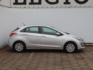 Hyundai i30 II Hatchback 5d 1.4 CRDi 90KM 2015 Hyundai i30 1.4 CRDi, Salon Polska, Serwis ASO, zdjęcie 5