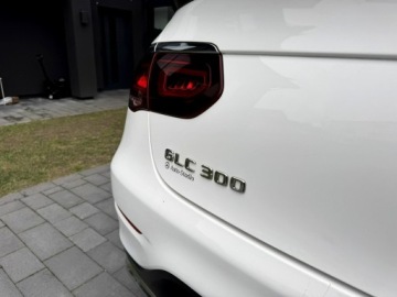 Mercedes GLC C253 2020 Mercedes GLC 300 e Hybryda Plug In 320KM 4Matic, zdjęcie 12