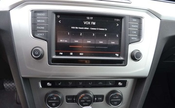 Volkswagen Passat B8 Variant 2.0 TDI BlueMotion SCR 150KM 2016 Volkswagen Passat DSG - Oplacony gotowy rejestracji - Bez korozji - super, zdjęcie 21