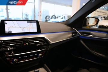 BMW Seria 5 G30-G31 Limuzyna 520d 190KM 2020 BMW Seria 5 520d xDriveFV23LED Fog LightsFotel SportowyM Pakiet Sportowy, zdjęcie 11