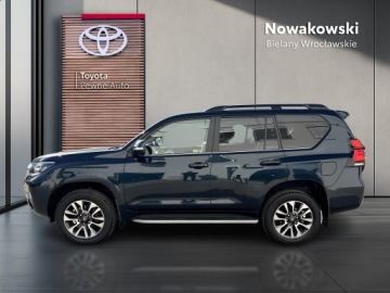 Toyota Land Cruiser VII Terenowy 5d 2.8 D-4D 204KM 2022 Toyota Land Cruiser LC 2.8 D-4D Invincible VII (20, zdjęcie 3