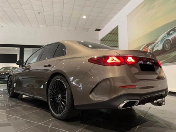 Mercedes Klasa E W214 Sedan 2.0 220d 197KM 2025 220 d 4-Matic AMG Sedan 2.0 (197KM) 2025, zdjęcie 1