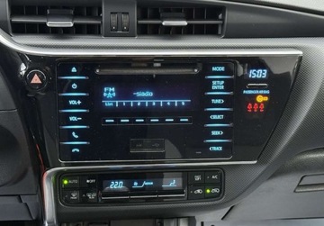 Toyota Auris II Hatchback 5d Facelifting 1.33 Dual VVT-i 99KM 2016 Toyota Auris salon Polska, serwis ASO Toyota, 58 tys km, czujniki park., G, zdjęcie 5