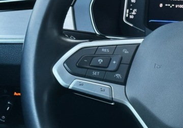 Volkswagen Passat B8 Variant Facelifting 2.0 TDI SCR 200KM 2022 Volkswagen Passat Variant Hak IQ.Light Travel Assist Kamery 360 Salon P, zdjęcie 19