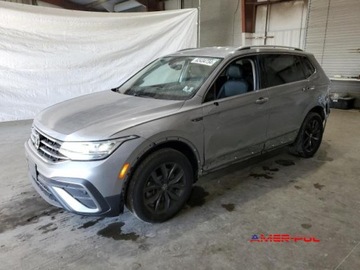 Volkswagen Tiguan II 2022 Volkswagen Tiguan 2022 r., 2,0L SE 4X4 2.0 Benzyna 184KM, zdjęcie 2