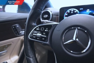 Mercedes CLA C118/X118 Coupe 2.0 220 190KM 2019 Mercedes-Benz CLA CLA220Podgrzewanie KierownicyReflektory LEDCzarna Podsuf, zdjęcie 4