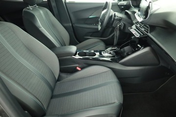 Peugeot 2008 II SUV 1.2 PureTech 130KM 2022 Peugeot 2008 1.2 PureTech, Salon Polska, zdjęcie 6