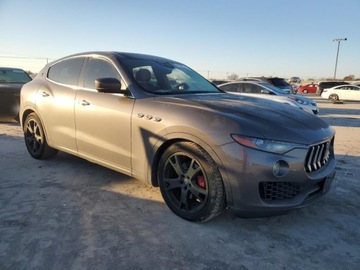 Maserati Levante 2019 Maserati Levante 2019 3.0l 3.0 Benzyna 345KM, zdjęcie 4