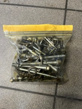 Yamaha Fazer FZ6 S2 ABS Śruby Silnikowe