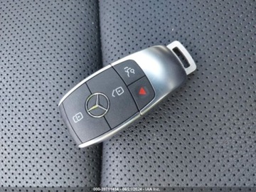 Mercedes GLA II 2022 Mercedes-Benz GLA 2022r, 4Matic, 2.0L 2.0 Benzyna 221KM, zdjęcie 13