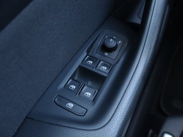 Volkswagen Passat B8 Limousine 1.8 TSI BlueMotion Technology 180KM 2018 VW Passat 1.8 TSI, Salon Polska, Klima, zdjęcie 15