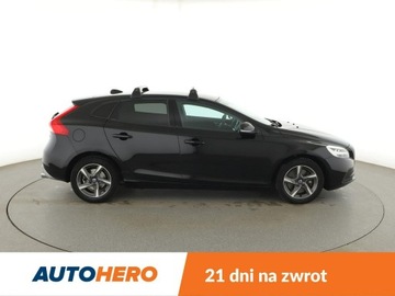 Volvo V40 II Hatchback Facelifting 2.0 D2 120KM 2017 Volvo V40 Momentum automat navi PDC grzane fotele, zdjęcie 8