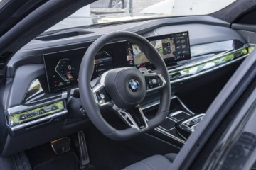 BMW Seria 7 G70 Sedan 3.0 40d 299KM 2026 BMW 740 xDrive Limuzyna - DEMO - Koła zimowe w, zdjęcie 12