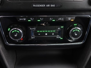 Skoda Superb II Sedan 1.8 TSI 160KM 2009 Skoda Superb 1.8 TSI, DSG, Klima, Klimatronic, zdjęcie 8