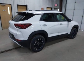 Chevrolet TrailBlazer II 2023 Chevrolet Trailblazer 2023, 1.2L, LT, po gradobiciu 1.2 Benzyna 137KM, zdjęcie 5