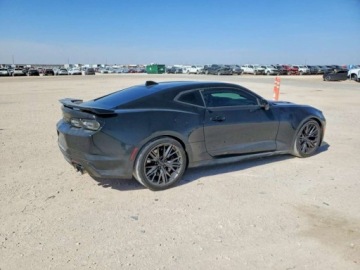 Chevrolet Camaro VI Coupe 6.2 455KM 2021 Chevrolet Camaro 2021r., Zl1, 6.2L, od ubezpieczalni 6.2 Benzyna 455KM, zdjęcie 2
