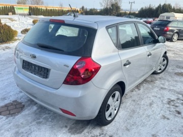 Kia Ceed I Hatchback 5d Facelifting 1.6 DOHC CVVT 126KM 2010 Kia Ceed 1.6 Isg 126KM Klima Piekny stan Sprawdz 1.6 Benzyna 126KM, zdjęcie 31