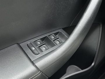 Skoda Rapid II Liftback Facelifting 1.0 TSI 110KM 2018 Skoda Rapid 1.0TSI 110KM l Salon Polska, Czujniki, zdjęcie 15