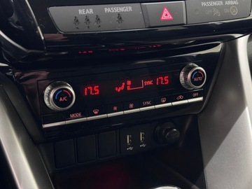 Mitsubishi Eclipse Cross SUV PHEV 2.4 188KM 2021 Mitsubishi Eclipse Cross Intense 4WD, Kamera cofan, zdjęcie 23