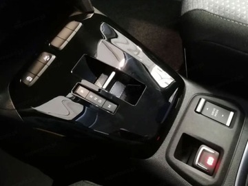 Opel Corsa F Hatchback 5d Facelifting 1.2 Turbo 100KM 2025 Od ręki - Edition aut 1.2 Turbo 100KM / Pakiet Komfort, Tech, zdjęcie 10