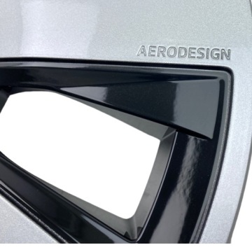 Renault Clio V новый оригинальный колпак 15 дюймов.