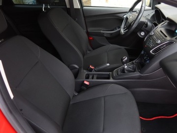 Ford Focus III Hatchback 5d facelifting 1.5 TDCi 120KM 2015 Ford Focus 1.5 TDCi, Salon Polska, Serwis ASO, zdjęcie 8