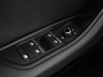 Audi A4 B9 Avant 2.0 TFSI ultra 190KM 2016 Audi A4 Avant S-tronic klima auto (3 strefy) navi, zdjęcie 36