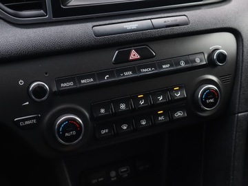 Kia Sportage IV SUV 1.6 GDI 132KM 2017 Kia Sportage 1.6 GDI, Salon Polska, Serwis ASO, zdjęcie 15