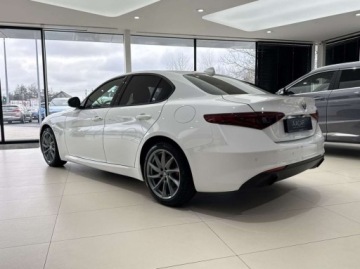 Alfa Romeo Giulia II Sedan Facelifting 2.0 Turbo 200KM 2022 Alfa Romeo Giulia Sprint Kamera cofania Android Auto Nawigacja Salon P, zdjęcie 1