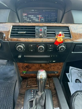 BMW Seria 5 E60 Touring 530 d 231KM 2006 BMW 530 Automat |3.0D | 231 KM, zdjęcie 9