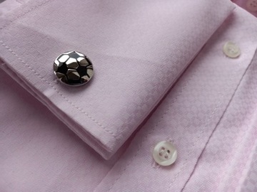 Запонки Футбольные бутсы Кроссовки