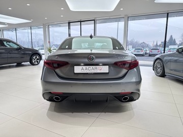 Alfa Romeo Giulia II Sedan Facelifting 2.0 Turbo 280KM 2020 Alfa Romeo Giulia Q4 Veloce / Kamera cofania / And, zdjęcie 2