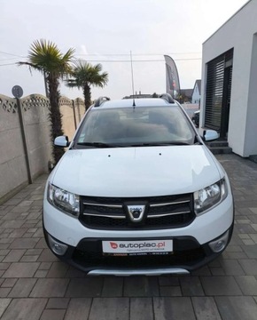 Dacia Sandero II Hatchback 5d 1.5 dCi 90KM 2014 Dacia Sandero Dacia Sandero 1.5 dCi Laureate 1.5 Diesel 90KM, zdjęcie 4