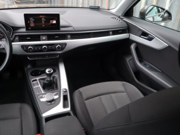 Audi A4 B9 Limousine 1.4 TFSI 150KM 2017 Audi A4 1.4 TFSI, Salon Polska, Serwis ASO, Navi, zdjęcie 7