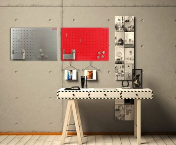 Магнитная красная перфорированная доска 50х35см.