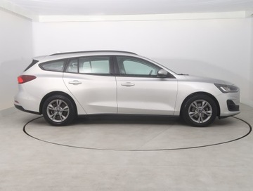 Ford Focus IV Hatchback Facelifting 1.0 EcoBoost 125KM 2022 Ford Focus 1.0 MHEV, Serwis ASO, Navi, Klima, zdjęcie 5