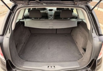 Opel Astra J Sports Tourer 1.6 Twinport ECOTEC 115KM 2010 Opel Astra LIFT 1.6i 115ps Serwisowana BezRdzy Bezwypadkowa Zadbana 1.6, zdjęcie 36