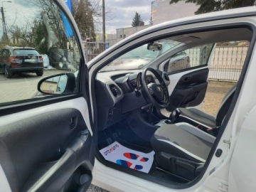 Toyota Aygo II Hatchback 5d 1.0 VVT-i 69KM 2016 Toyota Aygo 1.0 70 KM Org Przebieg Ładny Stan, zdjęcie 12